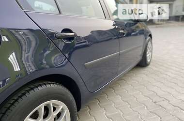 Хетчбек Volkswagen Golf 2004 в Тернополі