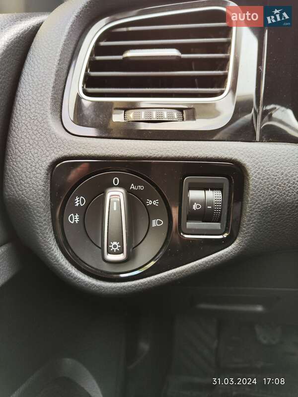 Универсал Volkswagen Golf 2014 в Сокирянах