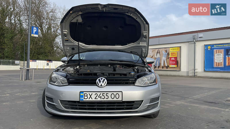 Універсал Volkswagen Golf 2015 в Львові