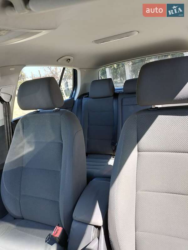 Хэтчбек Volkswagen Golf 2005 в Жмеринке фото 14 Хэтчбек Volkswagen Golf 2005 в Жмеринке