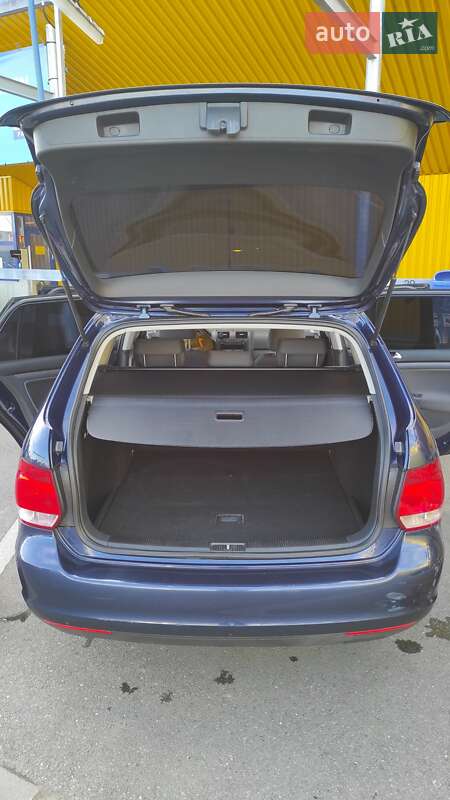 Универсал Volkswagen Golf 2008 в Львове