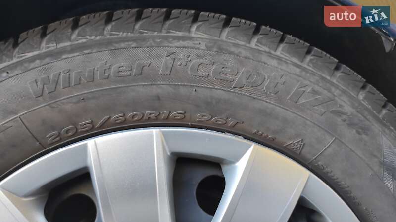 Универсал Volkswagen Golf 2008 в Львове