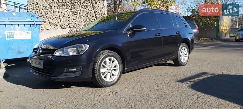 Универсал Volkswagen Golf 2014 в 