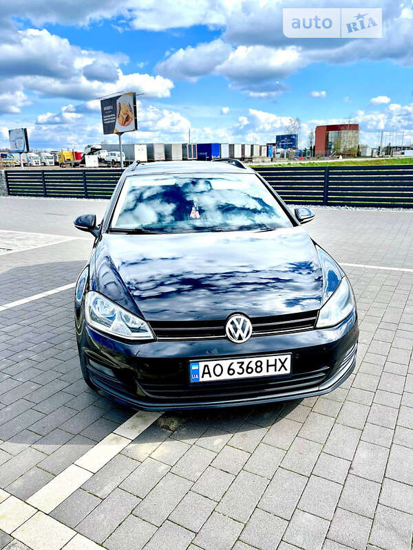 Універсал Volkswagen Golf 2014 в Мукачевому