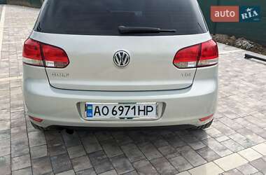 Хэтчбек Volkswagen Golf 2009 в Ужгороде