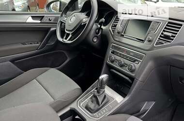 Хетчбек Volkswagen Golf 2015 в Львові