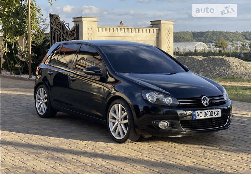 Хэтчбек Volkswagen Golf 2009 в Иршаве