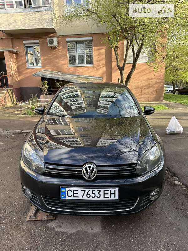 Хэтчбек Volkswagen Golf 2009 в Черновцах