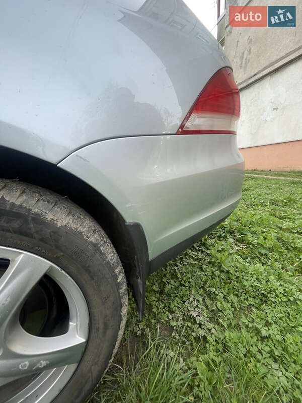 Универсал Volkswagen Golf 2009 в Стрые