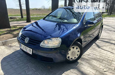 Хэтчбек Volkswagen Golf 2004 в Полтаве