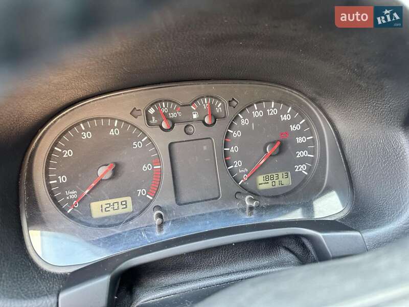 Хэтчбек Volkswagen Golf 1999 в Тячеве фото 2 Хэтчбек Volkswagen Golf 1999 в Тячеве