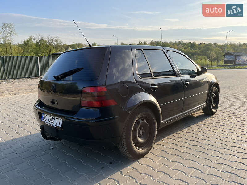 Хетчбек Volkswagen Golf 2000 в Львові