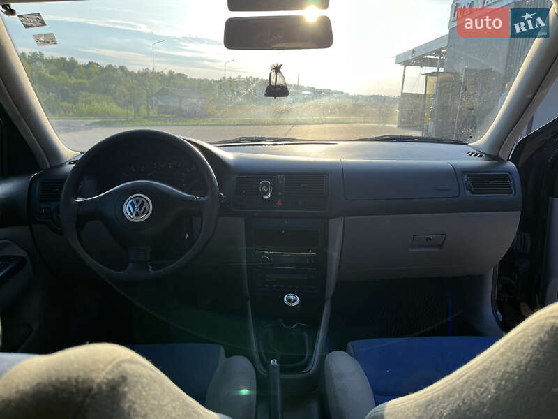 Хетчбек Volkswagen Golf 2000 в Львові