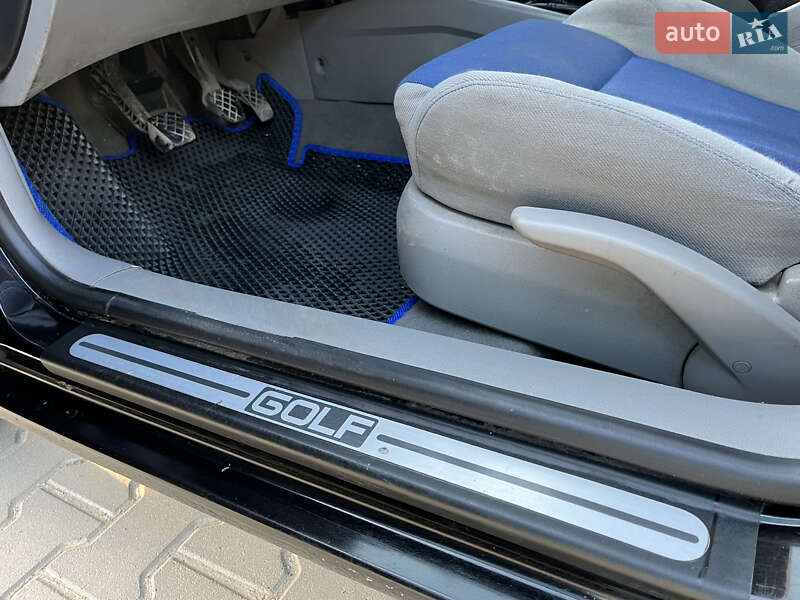 Хетчбек Volkswagen Golf 2000 в Львові