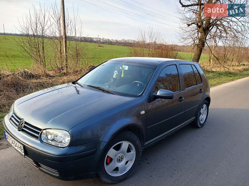 Хэтчбек Volkswagen Golf 1999 в Калуше