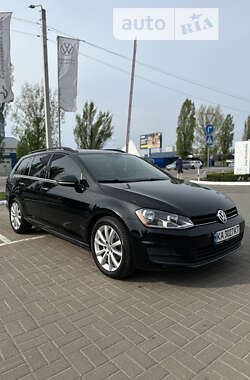 Універсал Volkswagen Golf 2015 в Києві