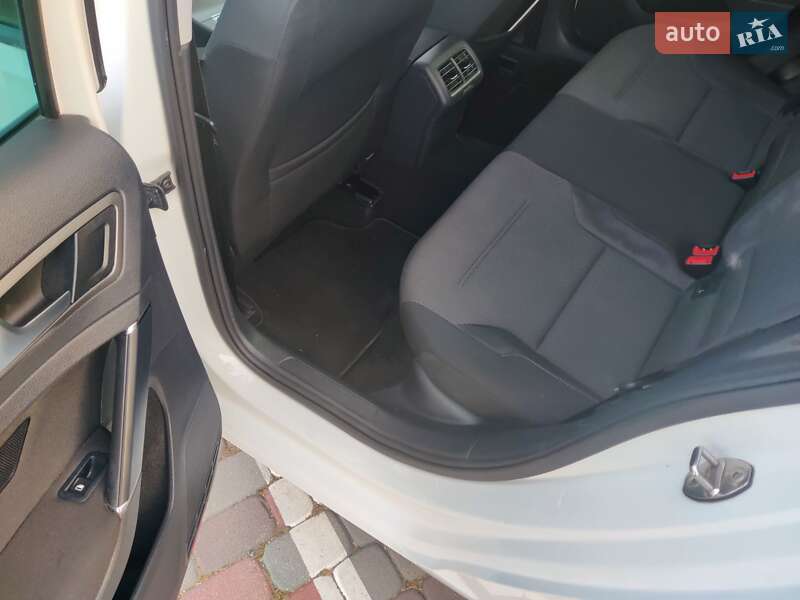 Хетчбек Volkswagen Golf 2013 в Мукачевому