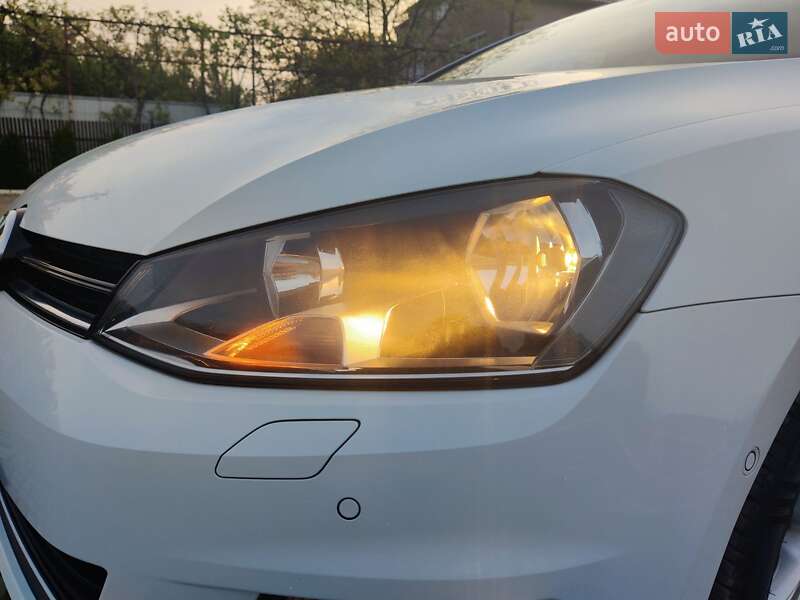 Хетчбек Volkswagen Golf 2013 в Мукачевому