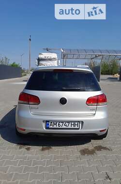 Хэтчбек Volkswagen Golf 2010 в Хорошеве