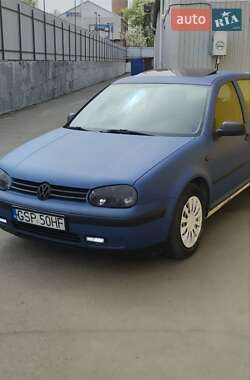 Хэтчбек Volkswagen Golf 2000 в Прилуках