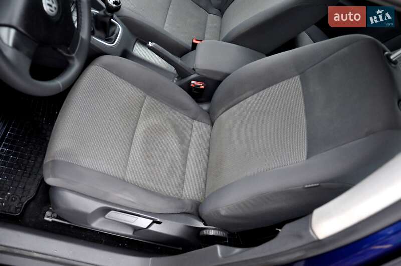 Універсал Volkswagen Golf 2009 в Львові