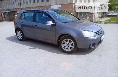 Хэтчбек Volkswagen Golf 2007 в Гусятине