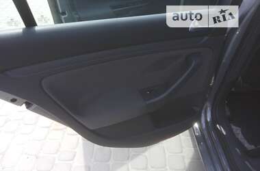 Хетчбек Volkswagen Golf 2007 в Гусятині