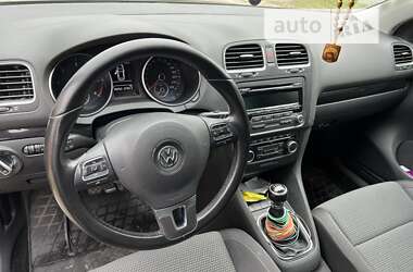 Хэтчбек Volkswagen Golf 2011 в Кременчуге