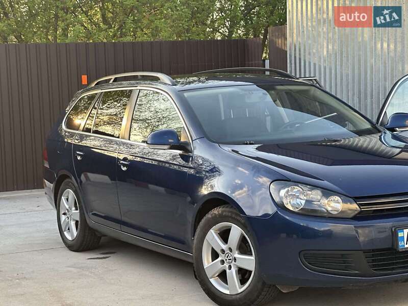 Універсал Volkswagen Golf 2010 в Козятині