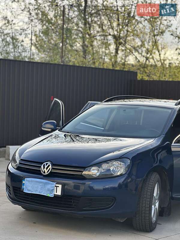 Універсал Volkswagen Golf 2010 в Козятині
