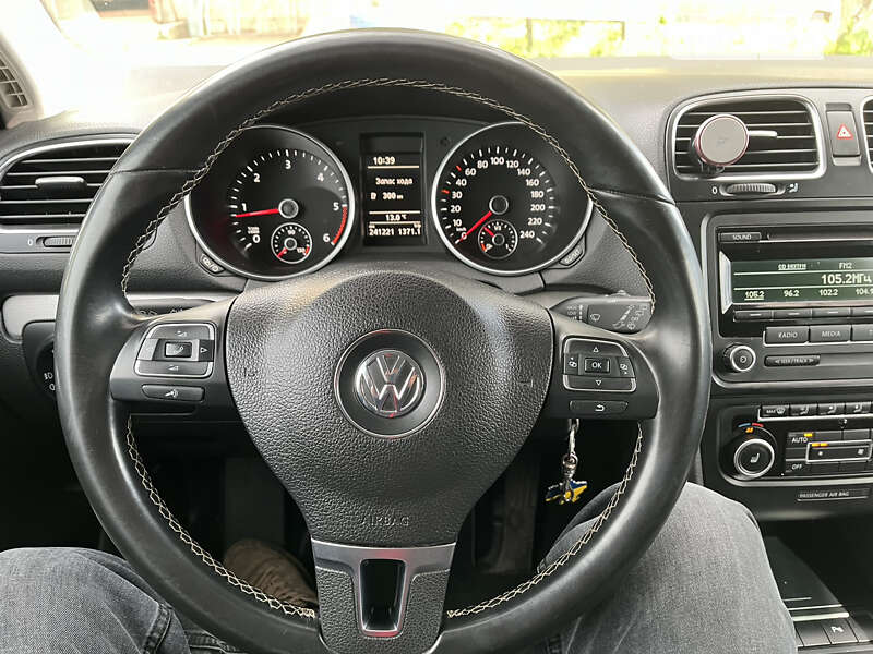 Універсал Volkswagen Golf 2012 в Ніжині