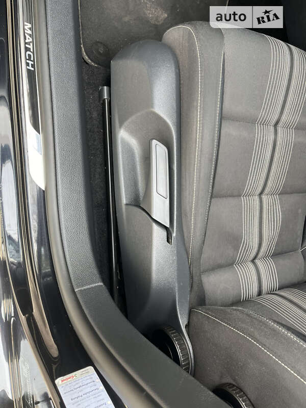 Універсал Volkswagen Golf 2012 в Ніжині