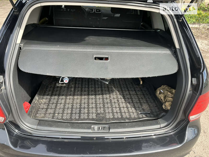 Універсал Volkswagen Golf 2012 в Ніжині