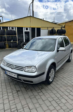 Хетчбек Volkswagen Golf 2001 в Хмельницькому