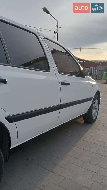 Хетчбек Volkswagen Golf 1997 в Львові