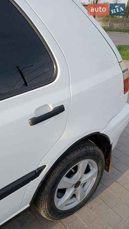 Хетчбек Volkswagen Golf 1997 в Львові
