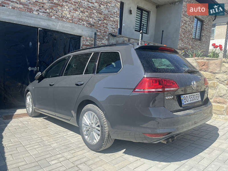 Универсал Volkswagen Golf 2015 в Тернополе