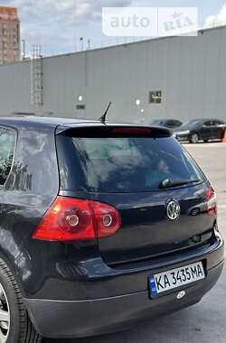 Хэтчбек Volkswagen Golf 2008 в Киеве