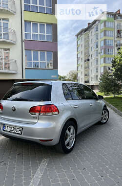 Хэтчбек Volkswagen Golf 2012 в Ивано-Франковске