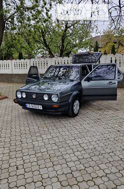 Хэтчбек Volkswagen Golf 1988 в Черновцах