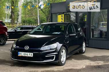 Хетчбек Volkswagen Golf 2015 в Львові