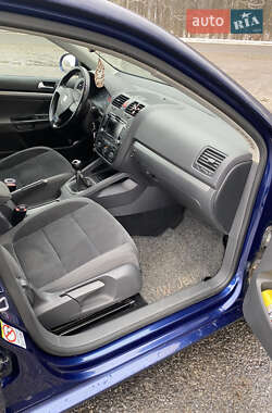 Універсал Volkswagen Golf 2009 в Вінниці