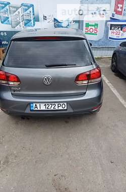 Хэтчбек Volkswagen Golf 2012 в Киеве