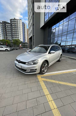 Універсал Volkswagen Golf 2013 в Івано-Франківську