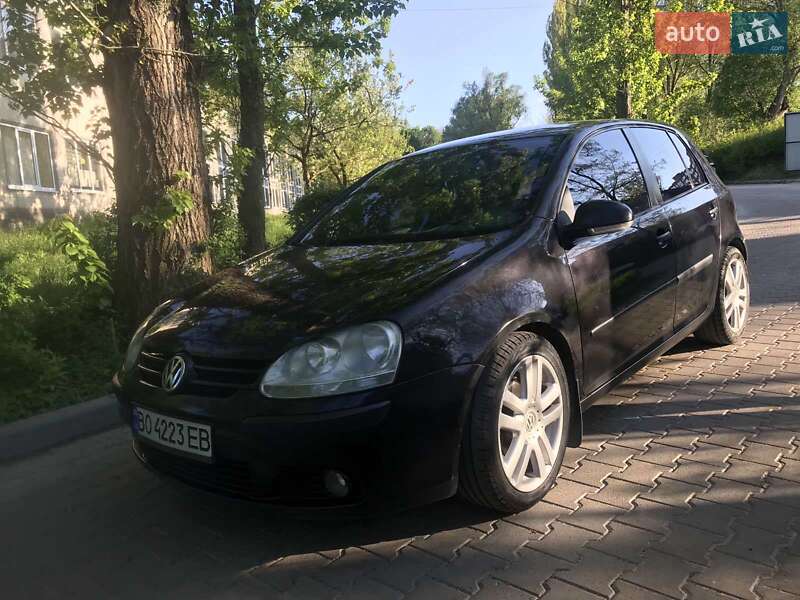 Volkswagen Golf 2004