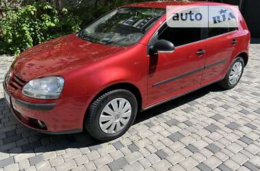 Хетчбек Volkswagen Golf 2009 в Чернівцях