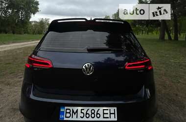 Хэтчбек Volkswagen Golf 2015 в Сумах
