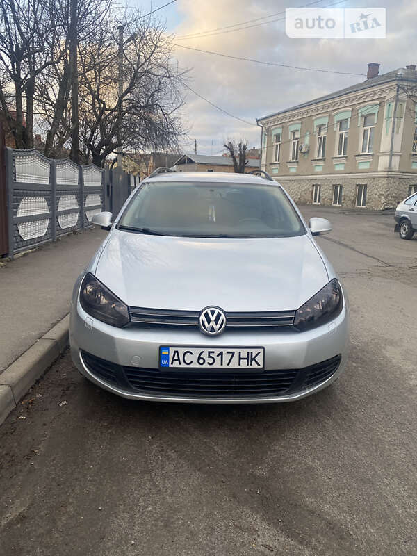 Универсал Volkswagen Golf 2011 в Луцке