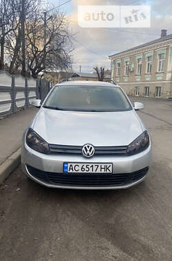 Універсал Volkswagen Golf 2011 в Луцьку