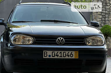 Универсал Volkswagen Golf 2001 в Тернополе